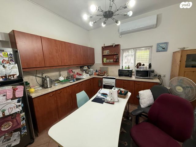 דירת גן, הל"ה, גבעתיים