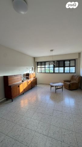 שדרות ירושלים 