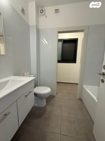 דירה, נאות שדה, רעננה