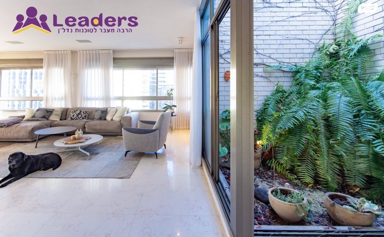 גג/ פנטהאוז, נתן אלתרמן, הרצליה