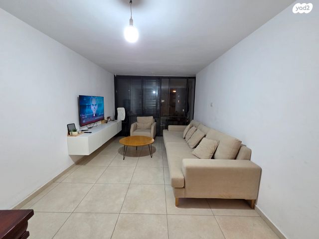 דירה, המעפילים, רובע ב', אשדוד