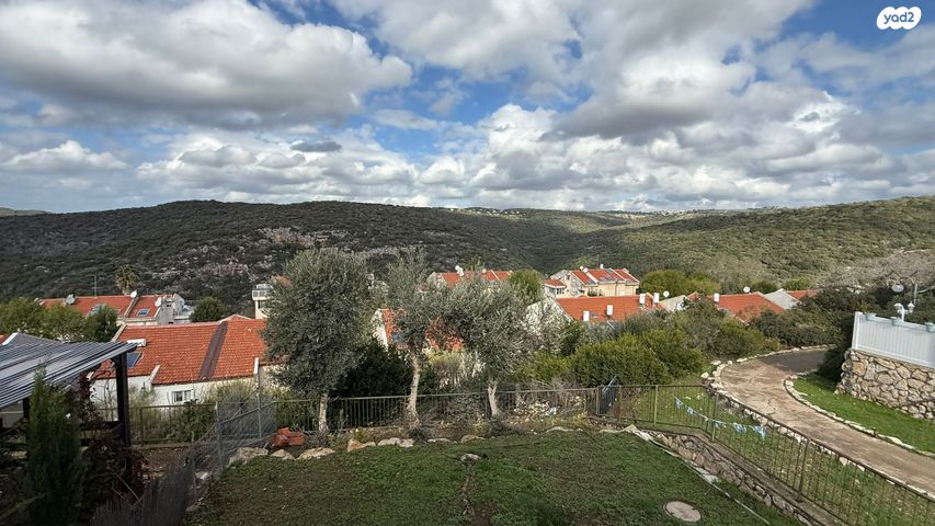 דו משפחתי, שדרות הנשיא הרצוג, סביונים, מעלות תרשיחא