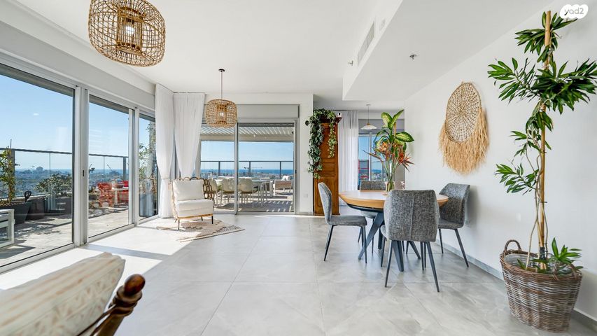 גג/ פנטהאוז, מרדכי בנטוב, תל אביב יפו