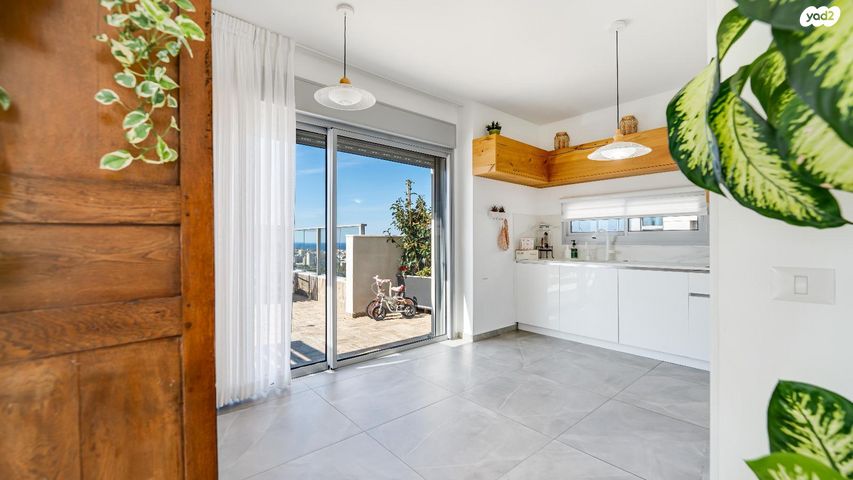 גג/ פנטהאוז, מרדכי בנטוב, תל אביב יפו