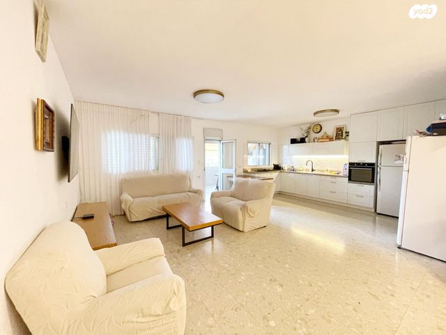 רא"ל מוטה גור 