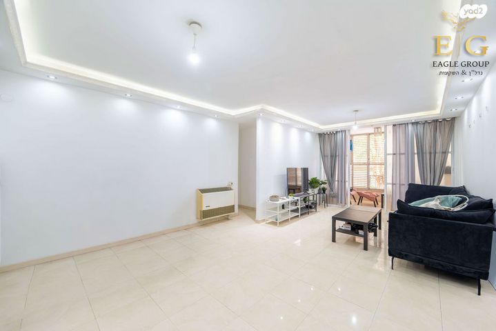 דירה, כובשי החרמון, רחובות