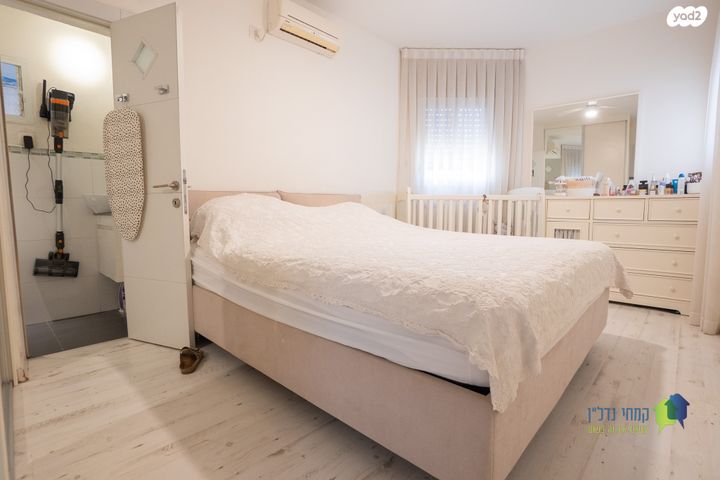 דירה, סמטת היסמין, נווה יהושע, ערמונים, רמת גן