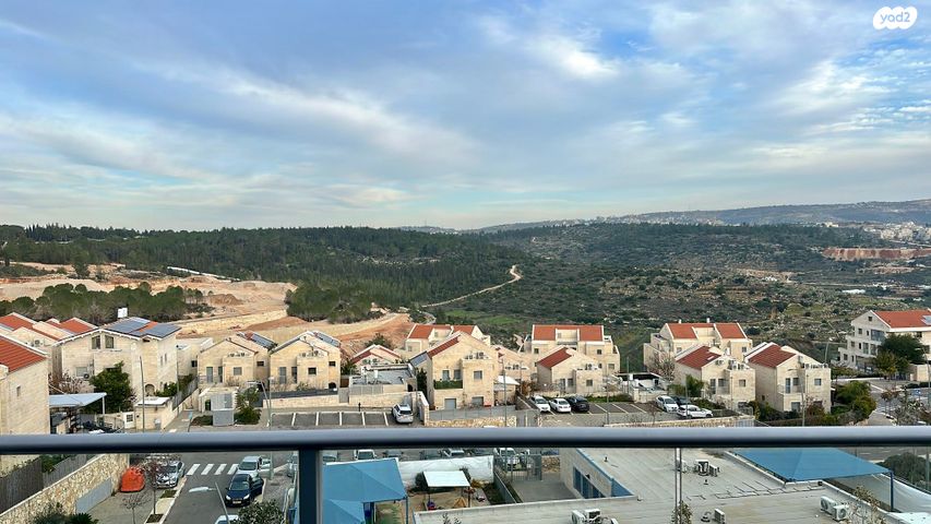 גג/ פנטהאוז, סנסן, צור הדסה