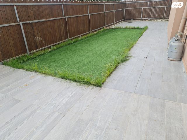 דו משפחתי, שלום עליכם, מגדל העמק