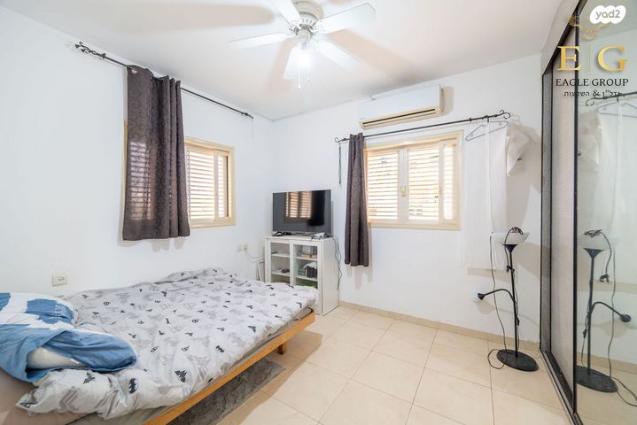 דירה, כובשי החרמון, רחובות