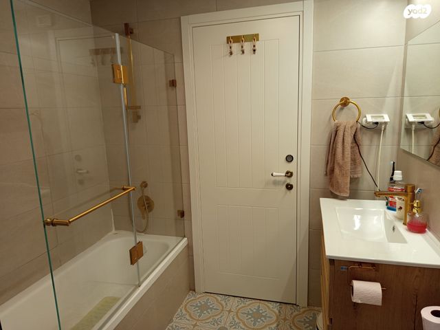 דירה, הראובני 7, נגבה, רמת גן