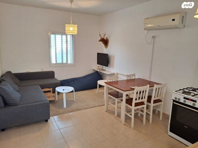 בית פרטי/ קוטג', יפתח