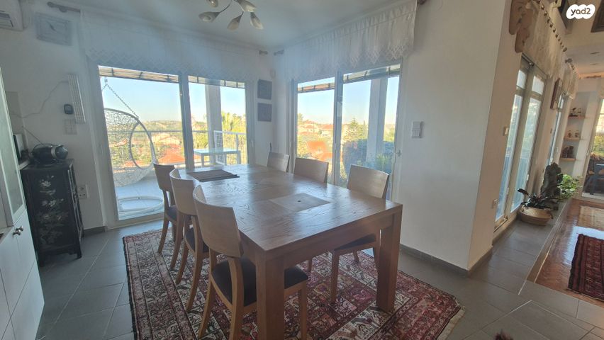 בית פרטי/ קוטג', אורנית