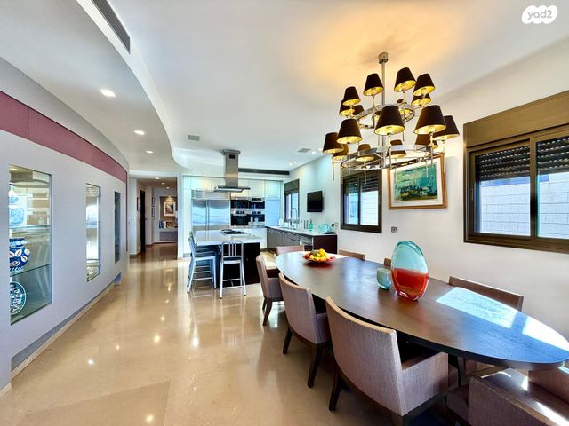 גג/ פנטהאוז, בני בנימין 47, גלי הים, נתניה