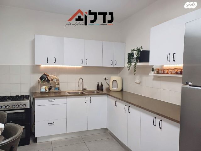 דירה, רבי שלמה לורנץ, שכונת המע"ר, בית שמש