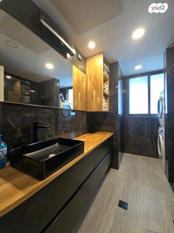 דירה, אהוד מנור 11, נווה זמר, רעננה