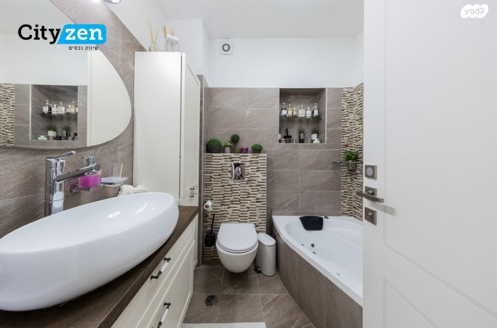 גג/ פנטהאוז, הרטום, קרית השרון, נתניה