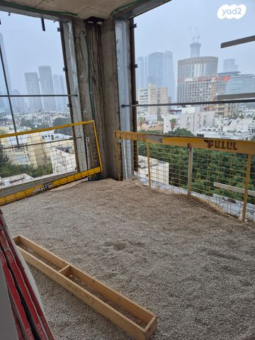 גג/ פנטהאוז, משה שרת, תל אביב יפו