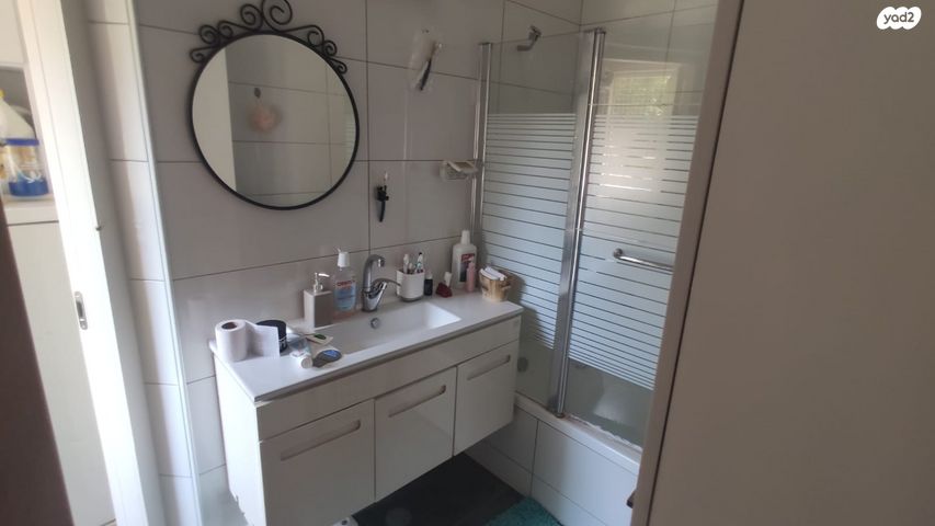 דירה, השיטה 6, צמח השדה, מעלה אדומים