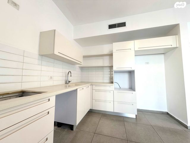 דירה, נווה זמר, רעננה