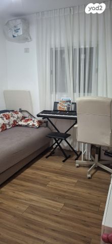 דירת גן, אלקנה