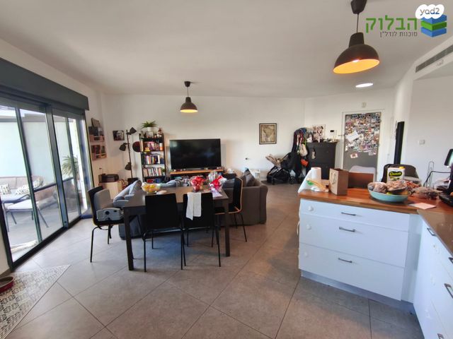 דירה, הרקפות, ראשון לציון