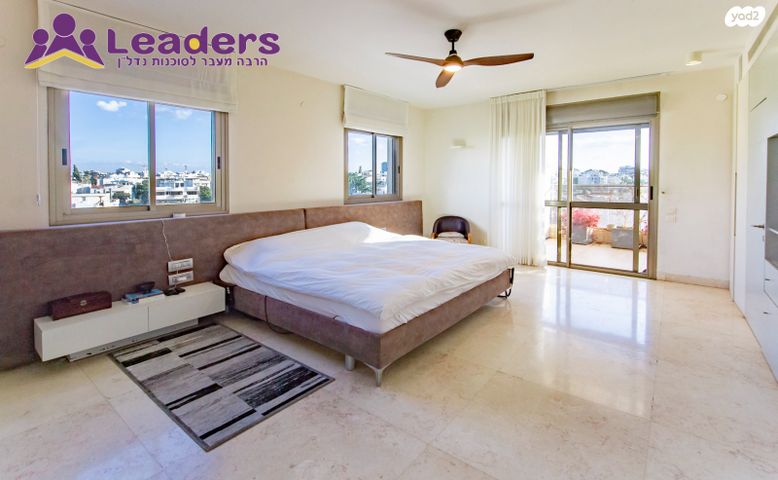 גג/ פנטהאוז, נתן אלתרמן, הרצליה