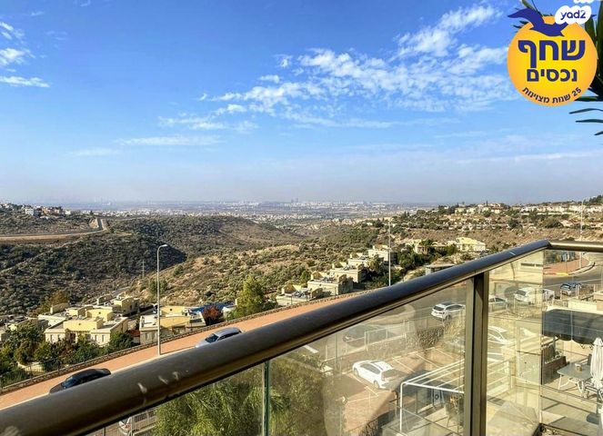 דירה, גליל, גבעת טל, אלפי מנשה