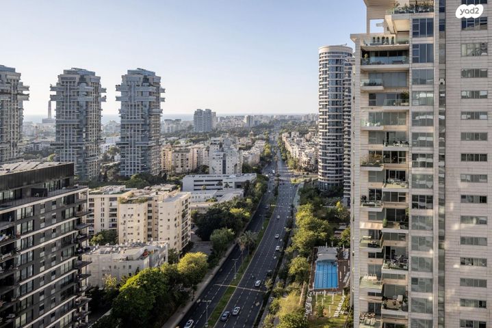 דירה, ניסים אלוני, צמרות איילון, פארק צמרת, תל אביב יפו