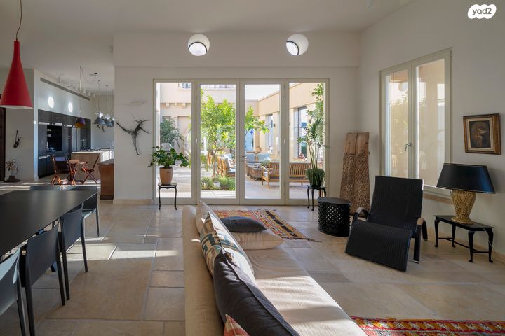 דירה, קדם, עג'מי, גבעת העליה, תל אביב יפו