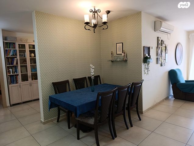 דירת גן, טלמון