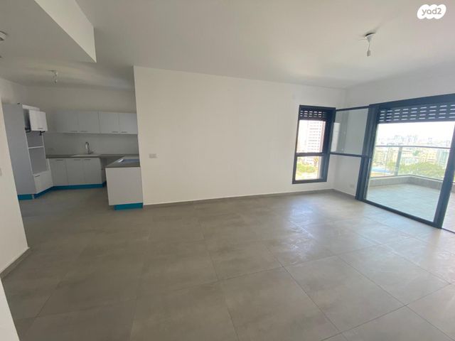 דירה, אמנון ליפקין שחק 3, נוף הטיילת, נתניה