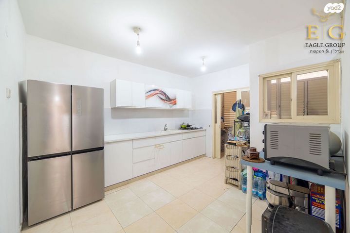 דירה, כובשי החרמון, רחובות