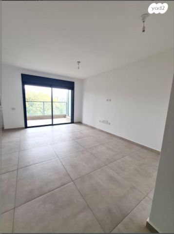 דירה, עלומים, אזור הבילויים, רמת גן