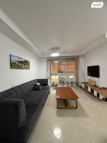 דירה, נווה זאב, נאות אילן, באר שבע