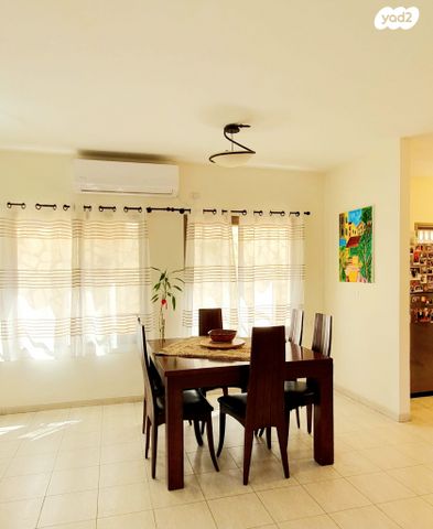 דו משפחתי, מושבה מרכז, זכרון יעקב