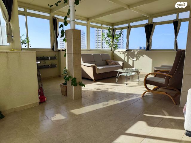 גג/ פנטהאוז, הרדוף, נאות כרמל, טירת כרמל