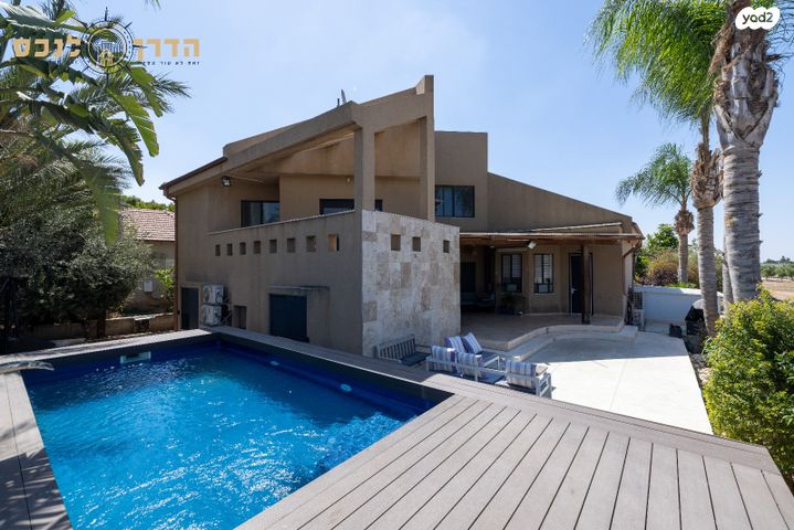 בית פרטי/ קוטג', כפר ורבורג, כפר ורבורג