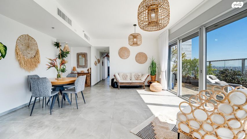 גג/ פנטהאוז, מרדכי בנטוב, תל אביב יפו