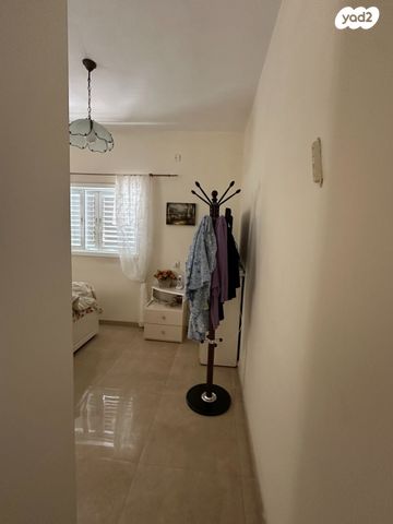 דירה, בית וגן, לב העיר, בת ים