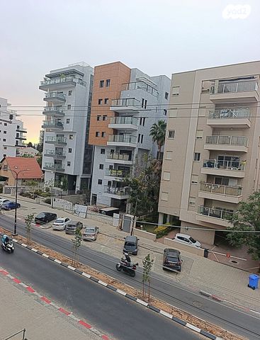 דירה, דרך יבנה 38, ב' / צפון מערב העיר, רחובות
