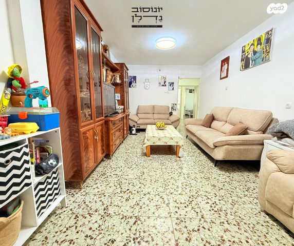 דירה, משה שרת, גן שמואל, קרית מלאכי