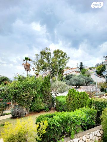 דו משפחתי, מושבה מרכז, זכרון יעקב