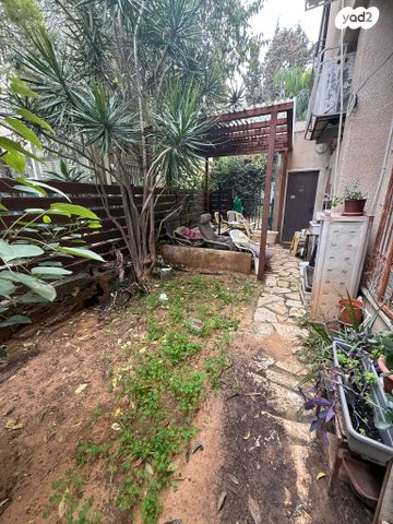 דירת גן, הל"ה, גבעתיים