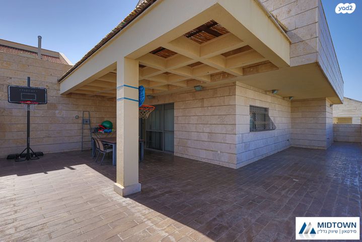 דופלקס, ג'ו עמר 7, הזמר העברי, כפר סבא