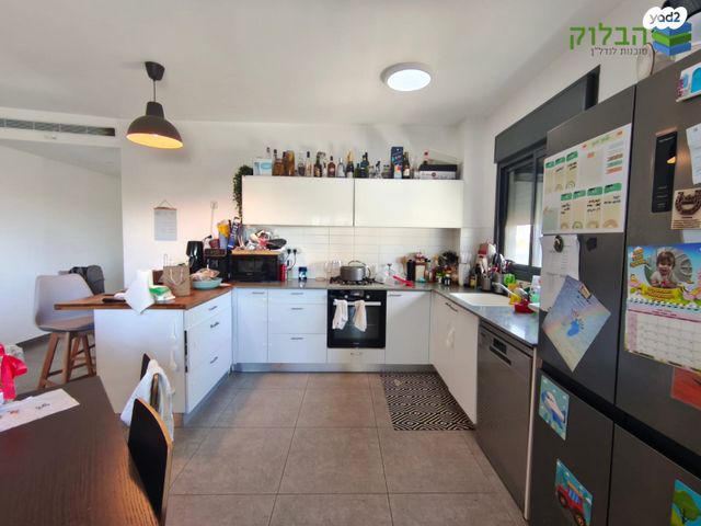 דירה, הרקפות, ראשון לציון