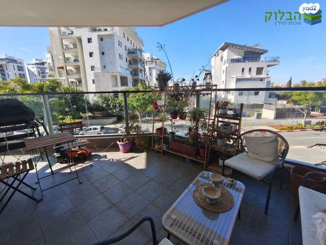 דירה, הרקפות, ראשון לציון