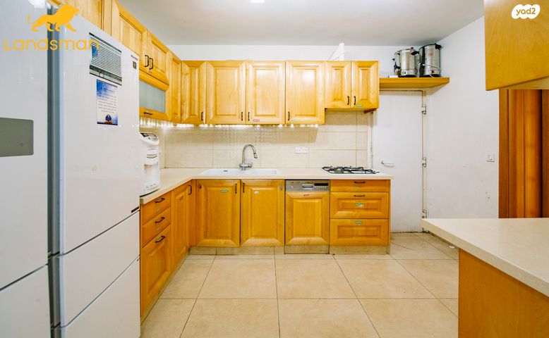 דירה, דרך מנחם בגין 77, פתח תקווה