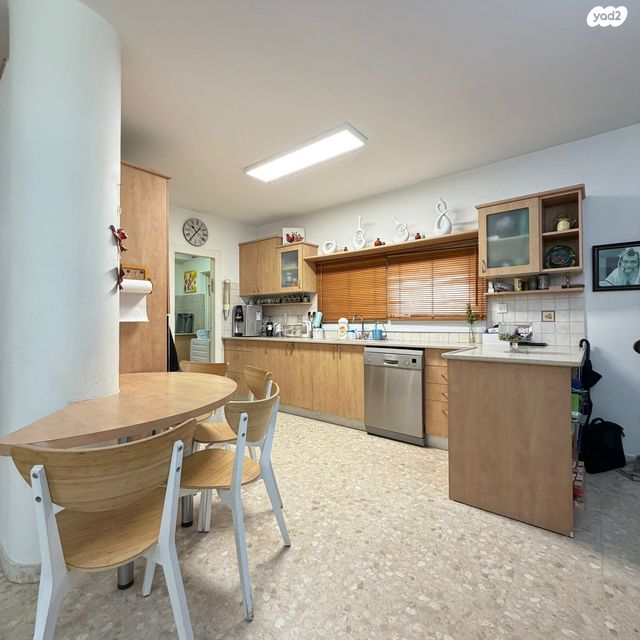 דו משפחתי, התאנה, מרכז שפירא, מרכז שפירא