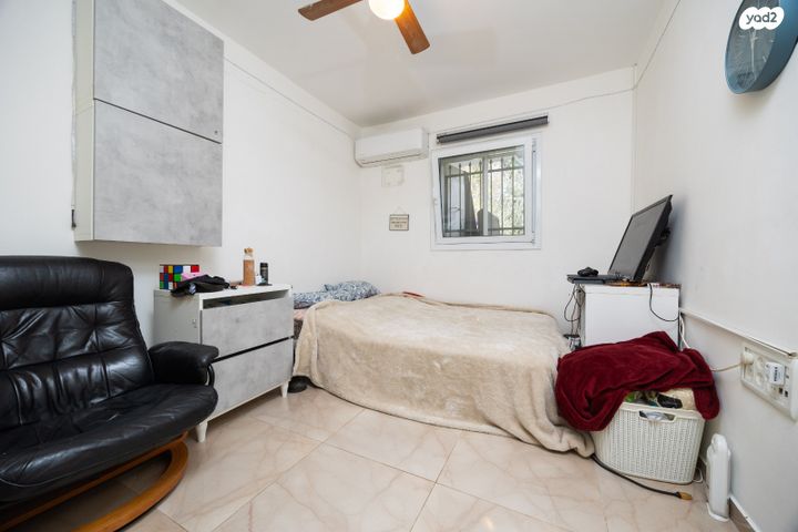 דירת גן, אנטיגונוס, קטמונים, ירושלים